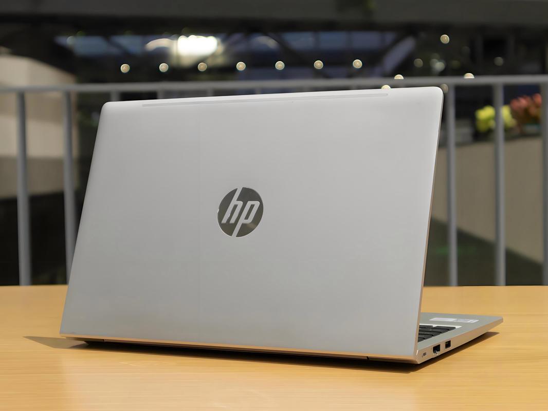 懂行人揭秘 華碩與惠普，兩大PC巨頭誰更值得你入手？